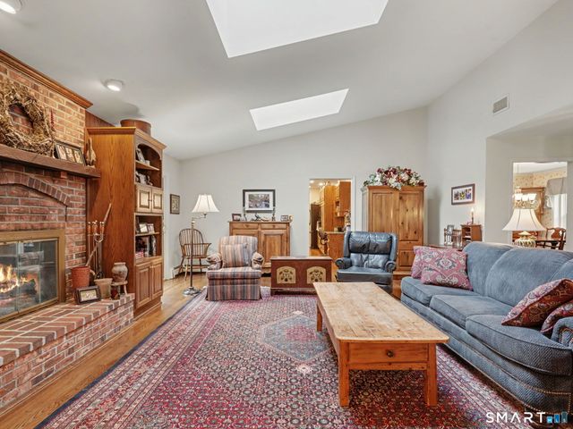 59 Hannah Lane, Monroe, CT 06468
