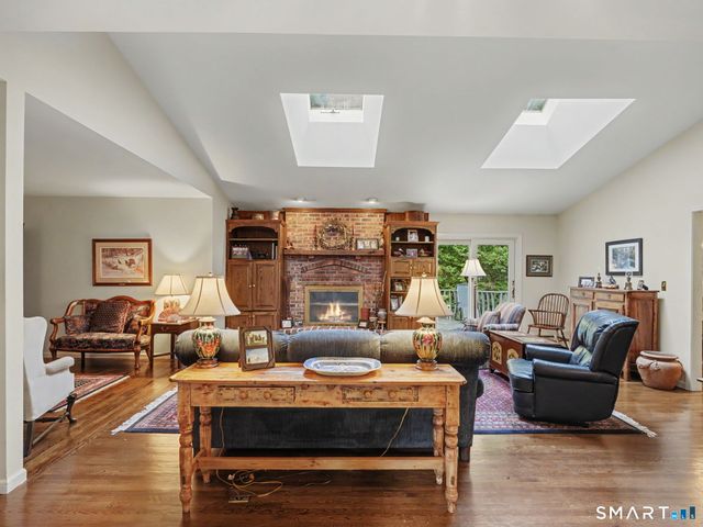 59 Hannah Lane, Monroe, CT 06468