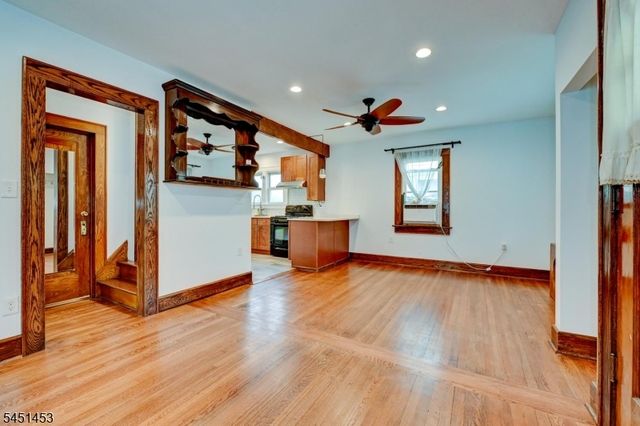 131 Grove St, North Plainfield Boro, NJ 07060