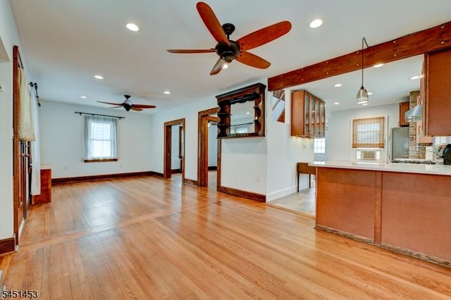 131 Grove St, North Plainfield Boro, NJ 07060