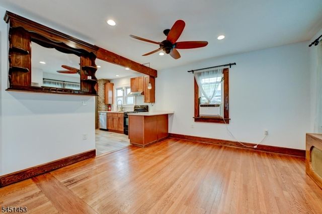 131 Grove St, North Plainfield Boro, NJ 07060