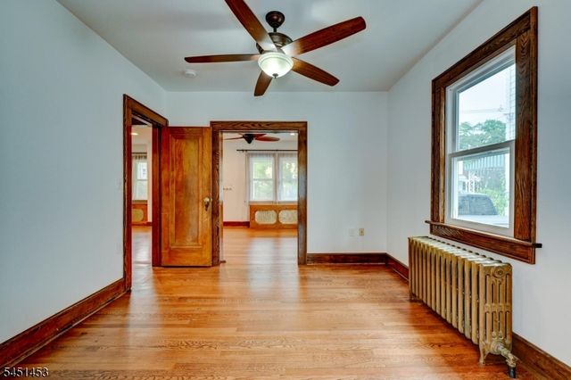 131 Grove St, North Plainfield Boro, NJ 07060