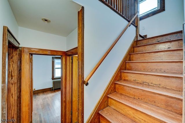 131 Grove St, North Plainfield Boro, NJ 07060