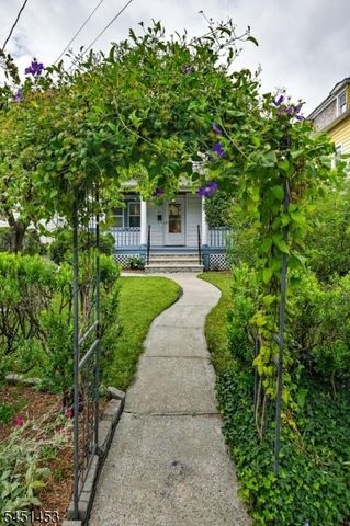 131 Grove St, North Plainfield Boro, NJ 07060