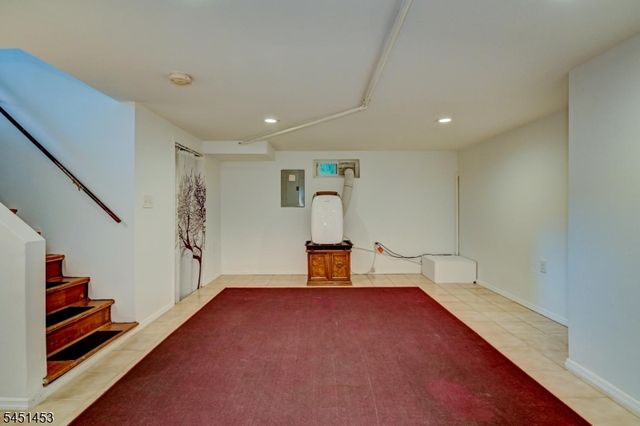 131 Grove St, North Plainfield Boro, NJ 07060