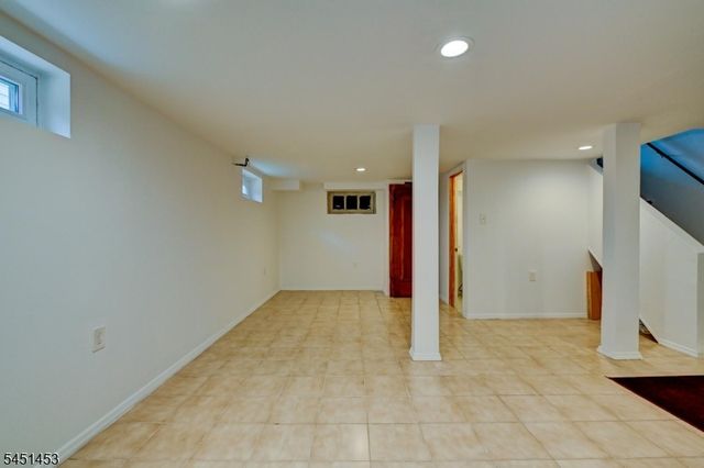 131 Grove St, North Plainfield Boro, NJ 07060