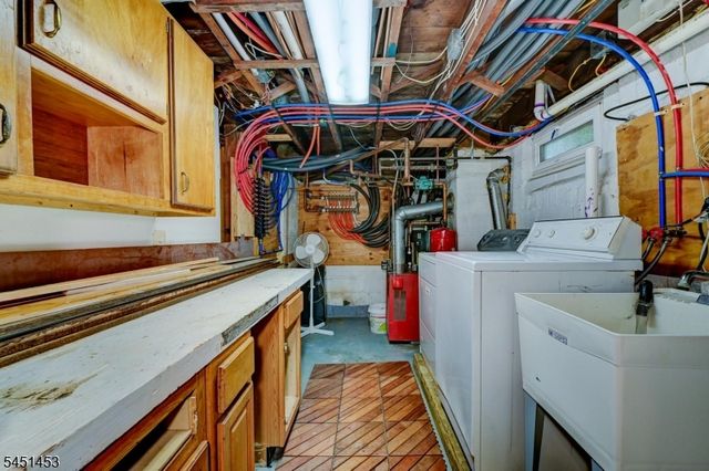 131 Grove St, North Plainfield Boro, NJ 07060