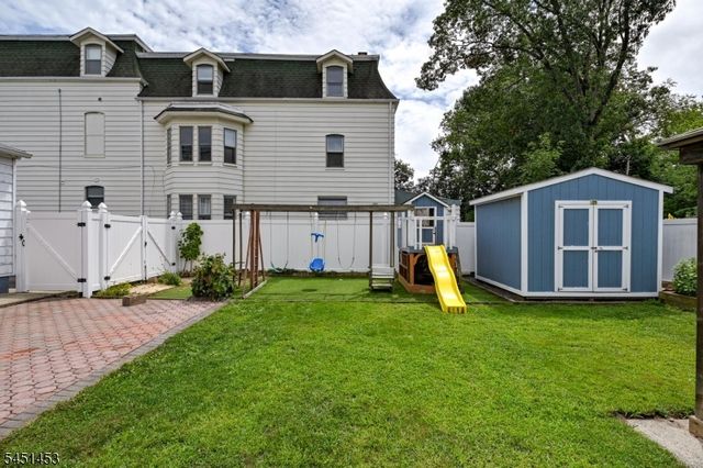 131 Grove St, North Plainfield Boro, NJ 07060
