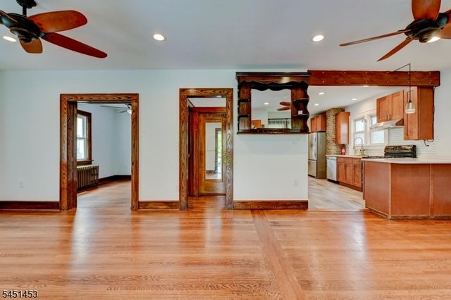 131 Grove St, North Plainfield Boro, NJ 07060