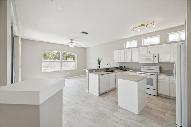 1113 CANE MILL LANE, Bradenton, FL 34212