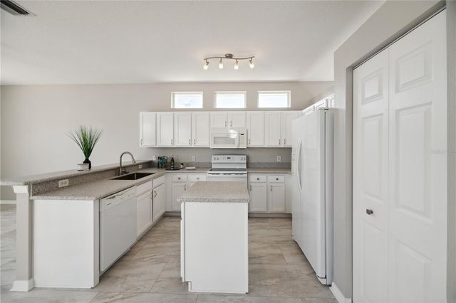 1113 CANE MILL LANE, Bradenton, FL 34212