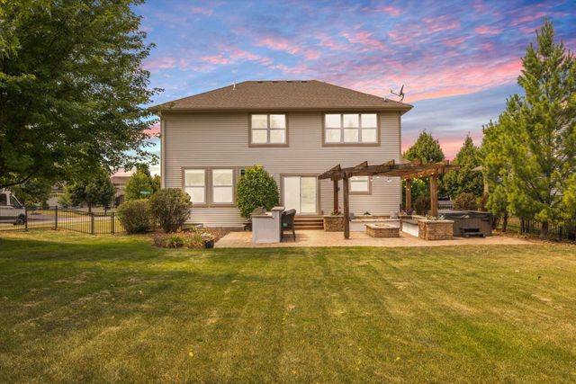 3471 Ridgestone Circle, Woodbury, MN 55129