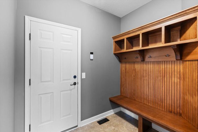 3471 Ridgestone Circle, Woodbury, MN 55129