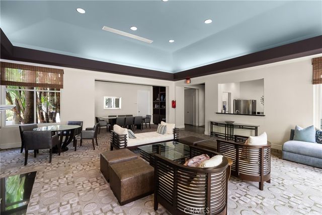 2233 Martin 311, Irvine, CA 92612