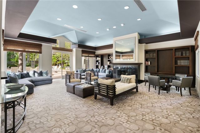 2233 Martin 311, Irvine, CA 92612