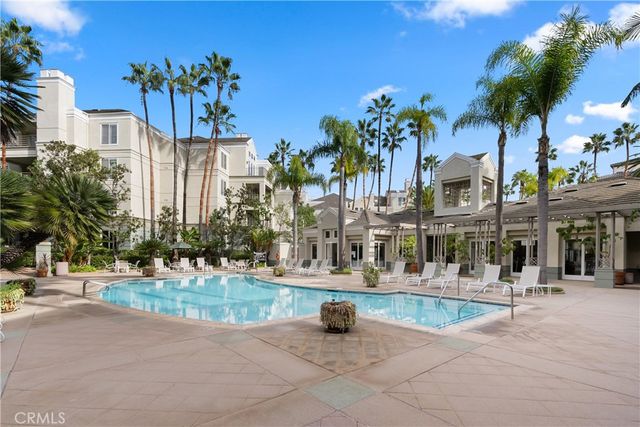 2233 Martin 311, Irvine, CA 92612