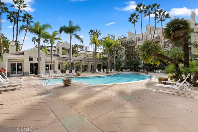 2233 Martin 311, Irvine, CA 92612