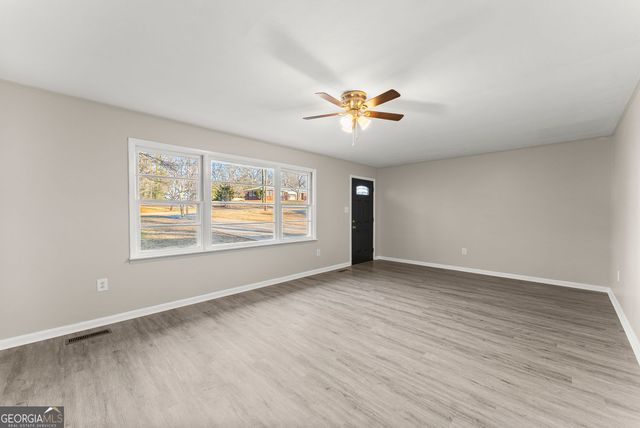 389 Skyline Drive, Toccoa, GA 30577