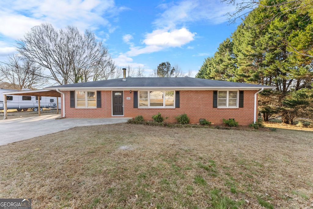 389 Skyline Drive, Toccoa, GA 30577