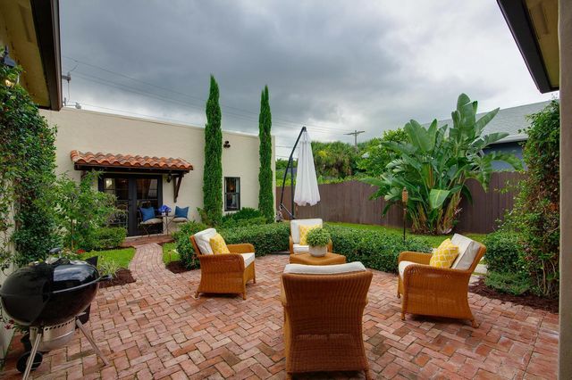3505 Poinsettia Avenue, West Palm Beach, FL 33407