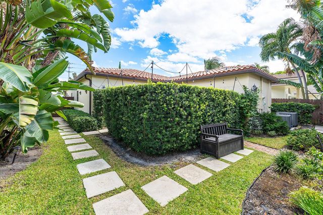 3505 Poinsettia Avenue, West Palm Beach, FL 33407