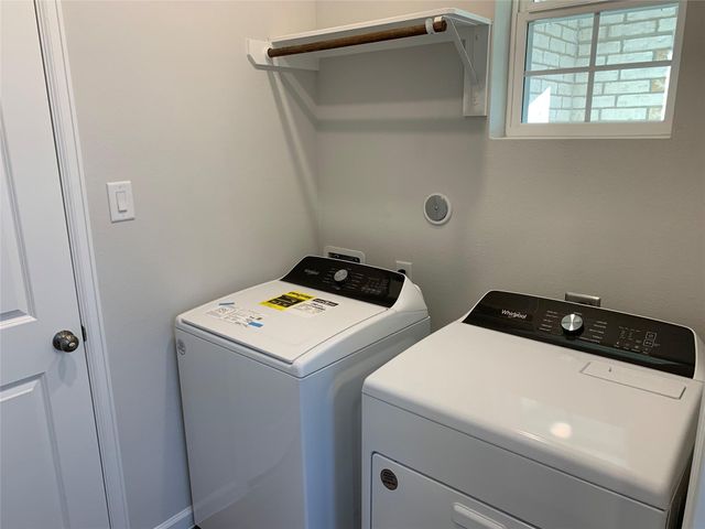 810 Brookside Drive, Dayton, TX 77535