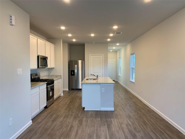 810 Brookside Drive, Dayton, TX 77535