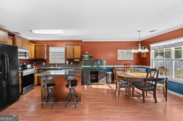 160 Sandalwood Circle, Statesboro, GA 30458