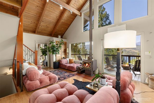 19748 NW Stavis Bay Road, Seabeck, WA 98380