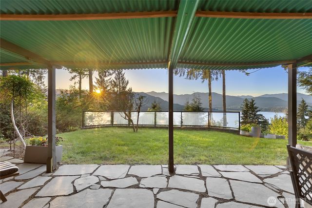 19748 NW Stavis Bay Road, Seabeck, WA 98380
