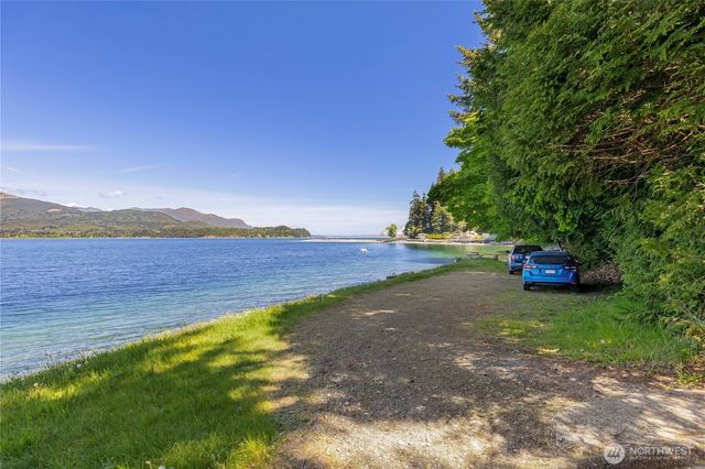 19748 NW Stavis Bay Road, Seabeck, WA 98380