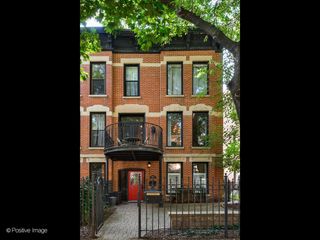 2044 N Bissell Street, Chicago, IL 60614