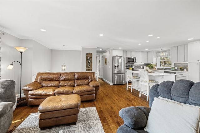 15 Skyline, Rutland, MA 01543