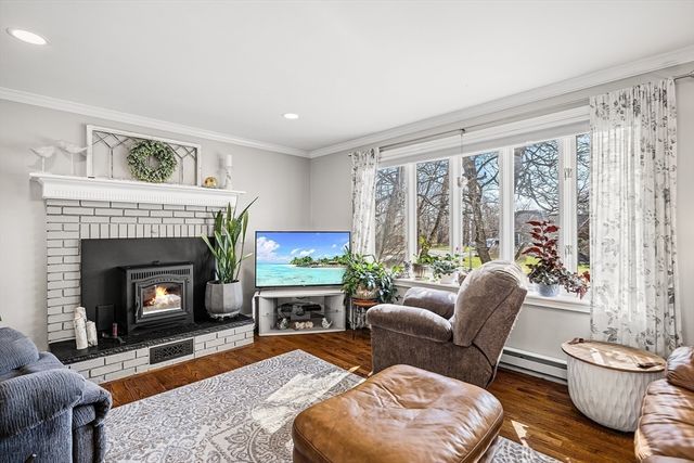 15 Skyline, Rutland, MA 01543