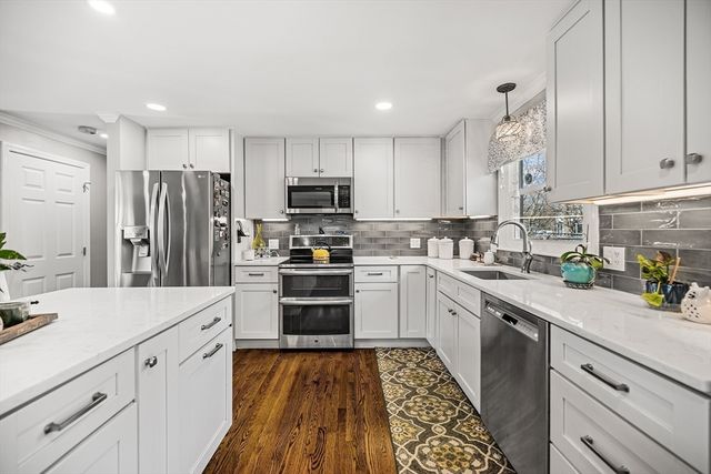 15 Skyline, Rutland, MA 01543