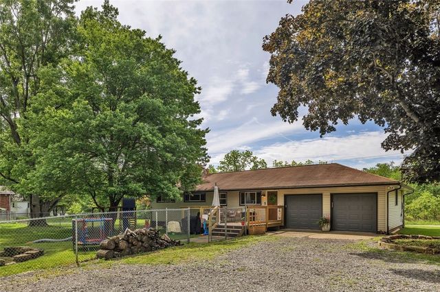 468 Fairlane Blvd, Big Beaver, PA 16141