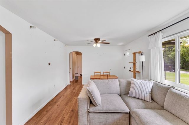 468 Fairlane Blvd, Big Beaver, PA 16141