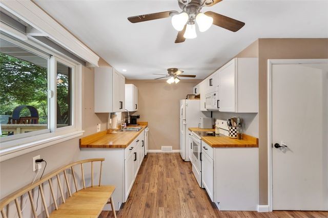 468 Fairlane Blvd, Big Beaver, PA 16141