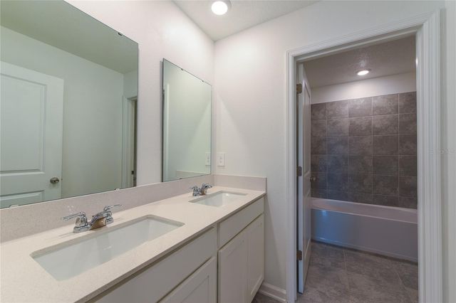 2363 BURNEY FALLS LN LANE, Davenport, FL 33837