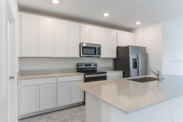 2363 BURNEY FALLS LN LANE, Davenport, FL 33837