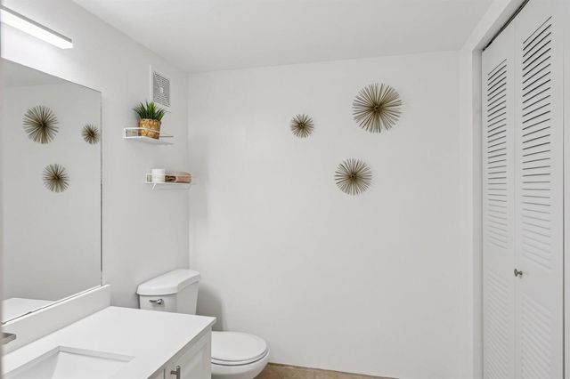 721 N Pine Island 406, Plantation, FL 33324