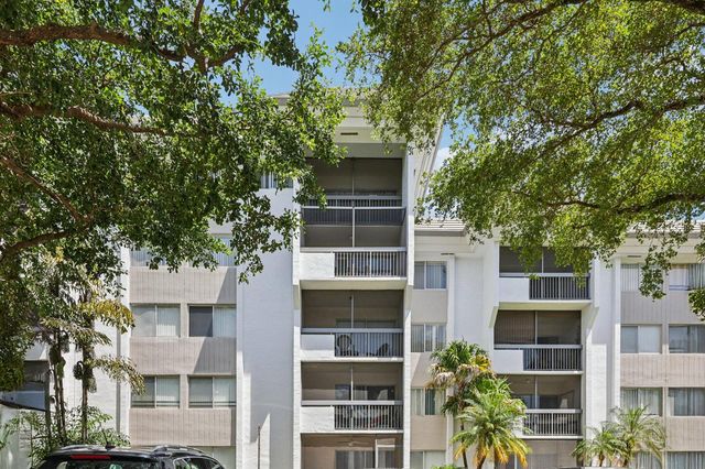 721 N Pine Island 406, Plantation, FL 33324