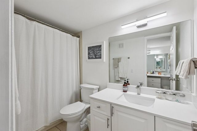 721 N Pine Island 406, Plantation, FL 33324