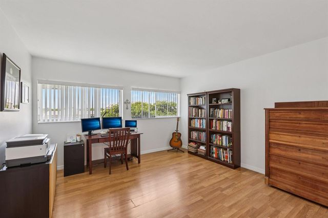 721 N Pine Island 406, Plantation, FL 33324