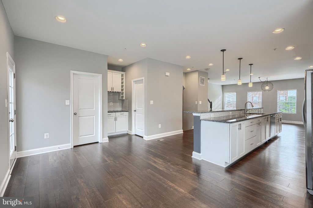 Image 26 of property listing at 9240 GARRETTSON CIR, Perry Hall, MD 21128