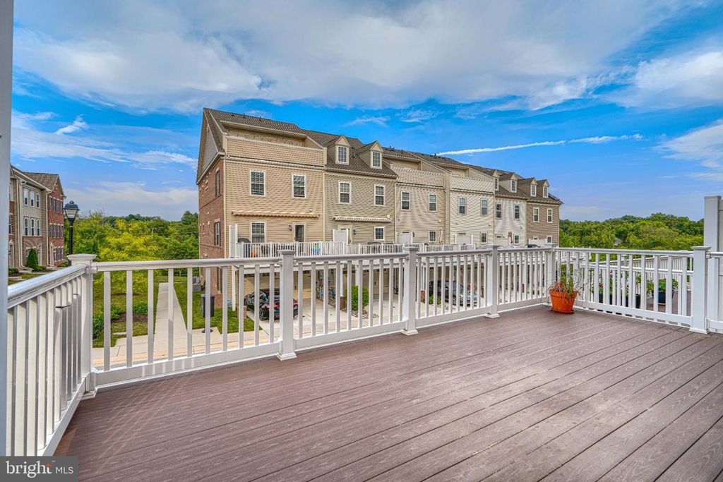 Image 31 of property listing at 9240 GARRETTSON CIR, Perry Hall, MD 21128