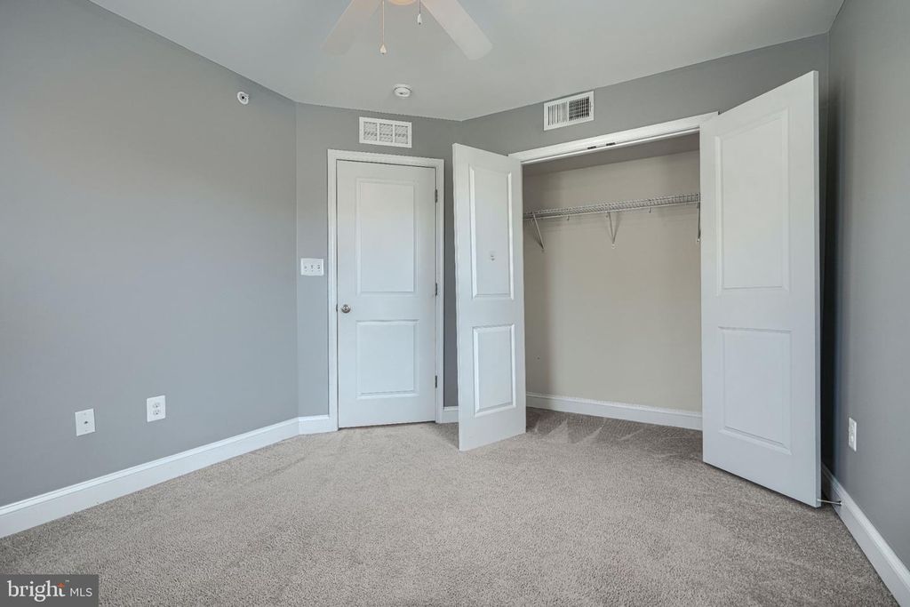 Image 37 of property listing at 9240 GARRETTSON CIR, Perry Hall, MD 21128
