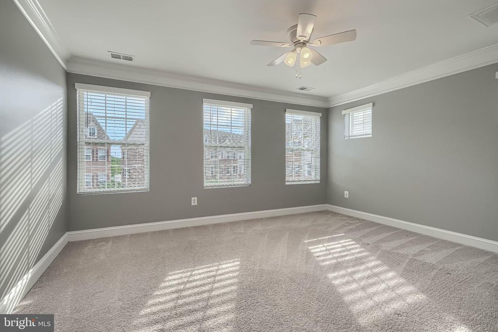 Image 43 of property listing at 9240 GARRETTSON CIR, Perry Hall, MD 21128