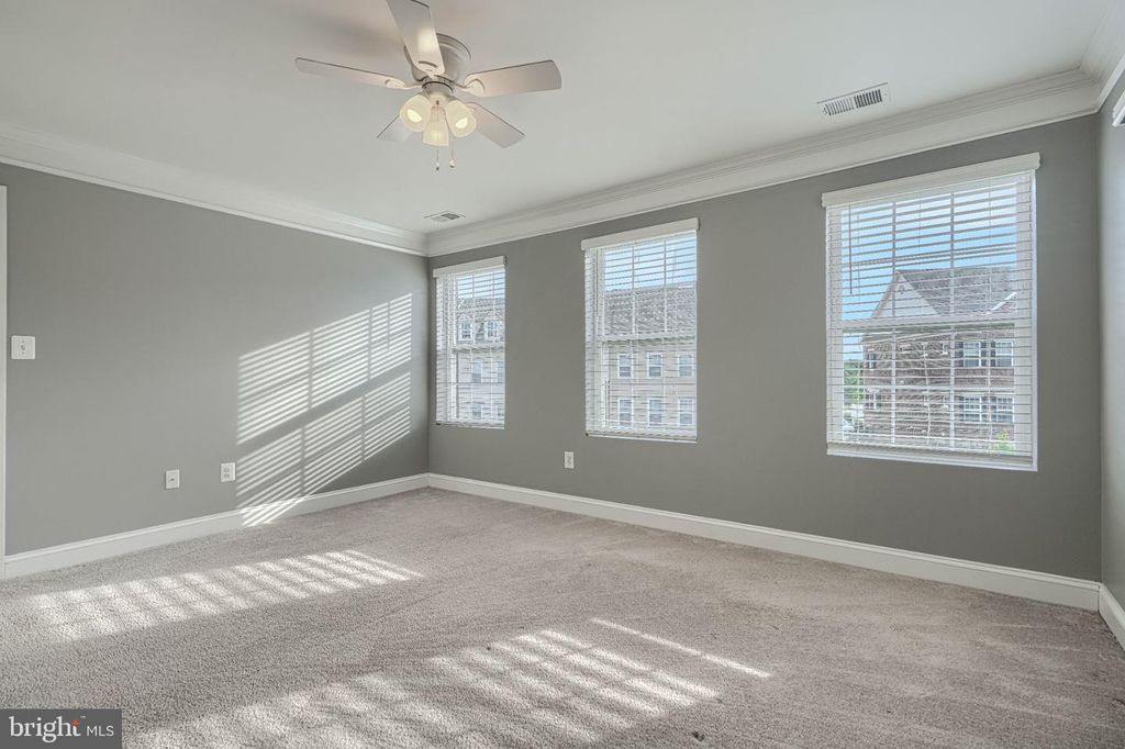 Image 46 of property listing at 9240 GARRETTSON CIR, Perry Hall, MD 21128