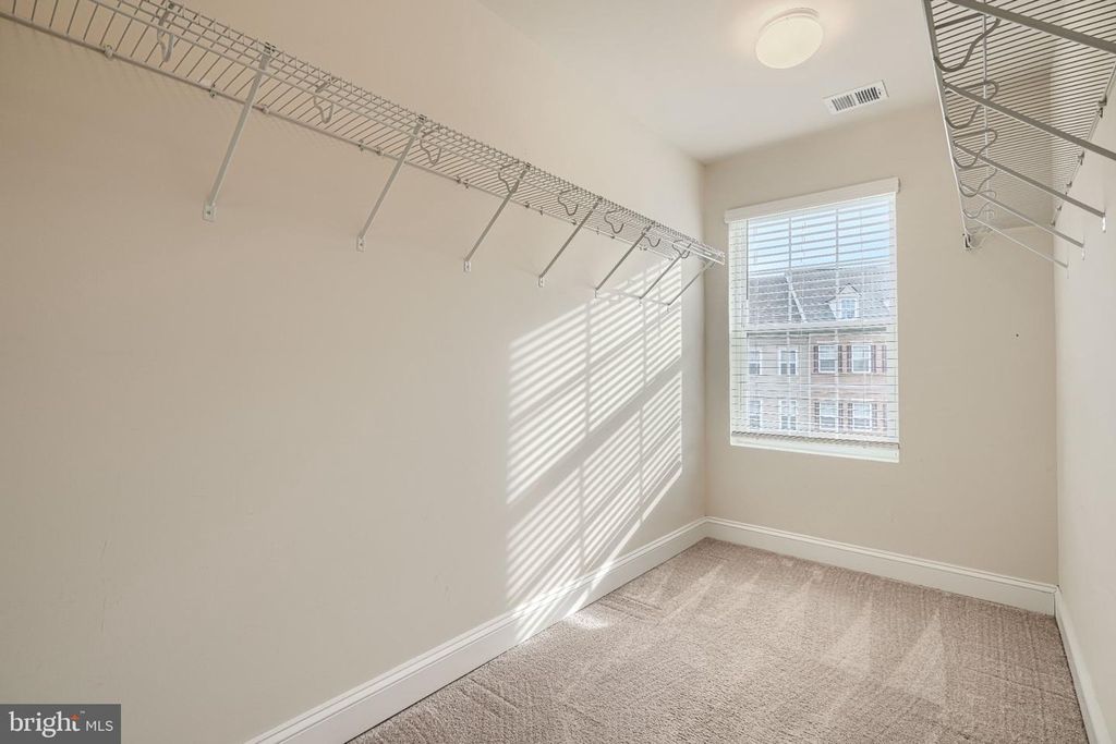 Image 47 of property listing at 9240 GARRETTSON CIR, Perry Hall, MD 21128